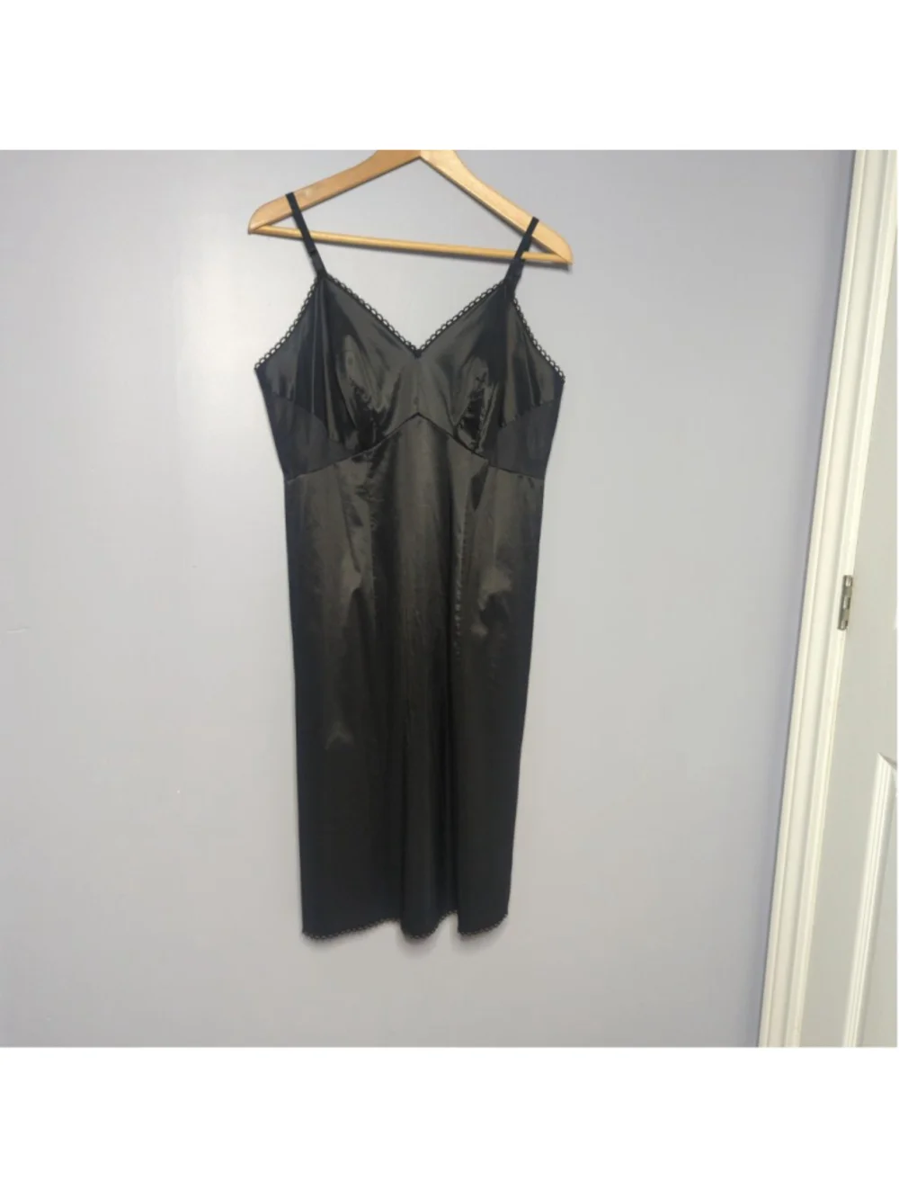 Vtg 60s 70s Van Raalte Black Nylon Lace Trim Slip Dress 40 Average - Picture 5 of 13